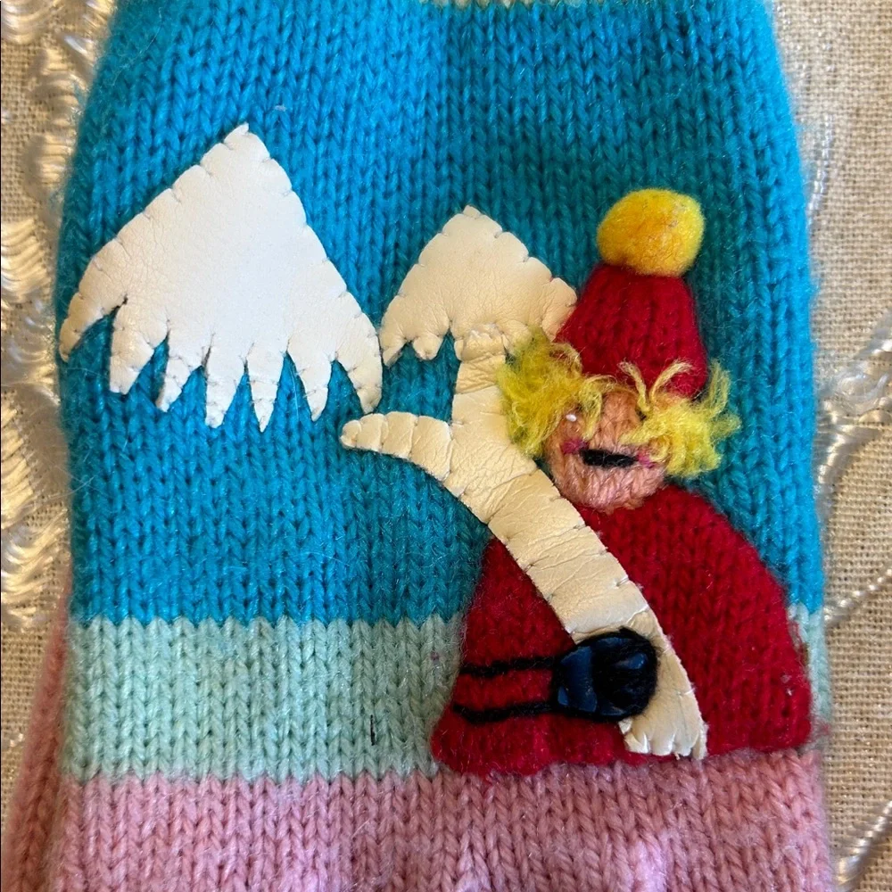 Colorful Ladies Winter Gloves with Adorable Leather Skiing Design; Lightly Worn!